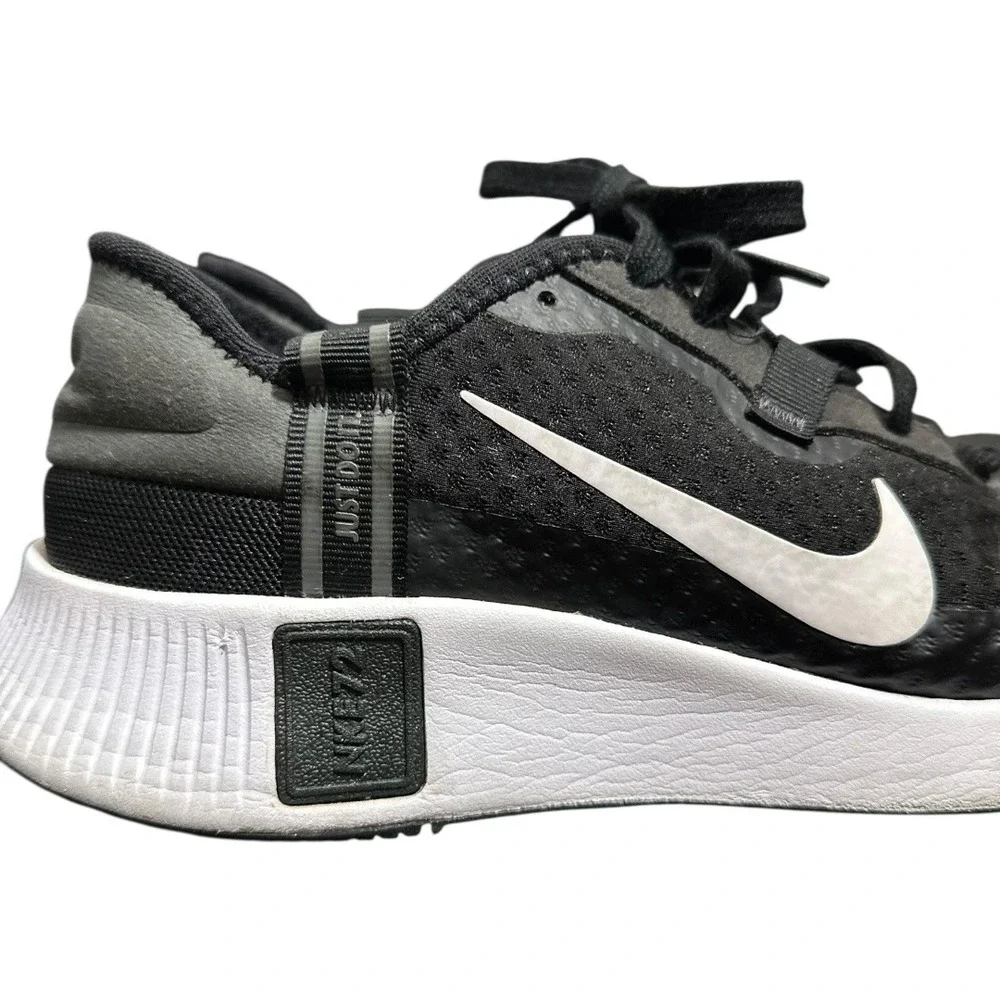 Nike‎ Reposto Running Shoes in black, dark smoke grey & white Size 7 CZ5631 012